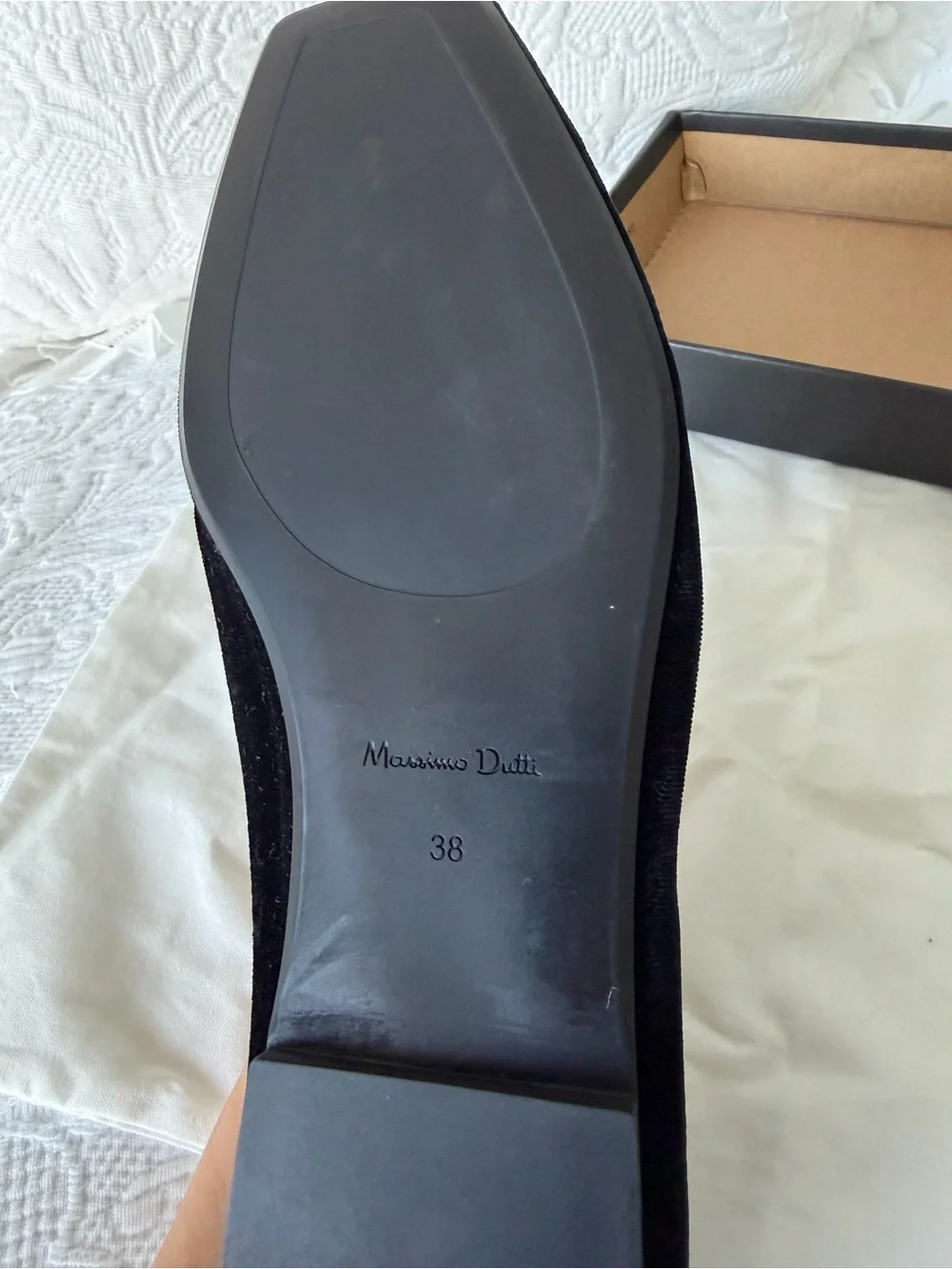 Massimo Dutti Black Velvet Ballet Flats with Rhinestone Strap, NEW, size USA 7.5
